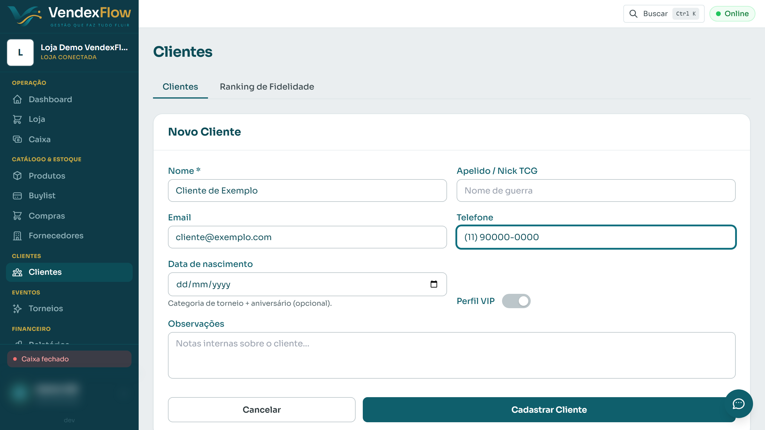 Passo 3: Preencha o nome (obrigatório) e, se quiser, e-mail e telefone. O perfil VIP libera preços com desconto.